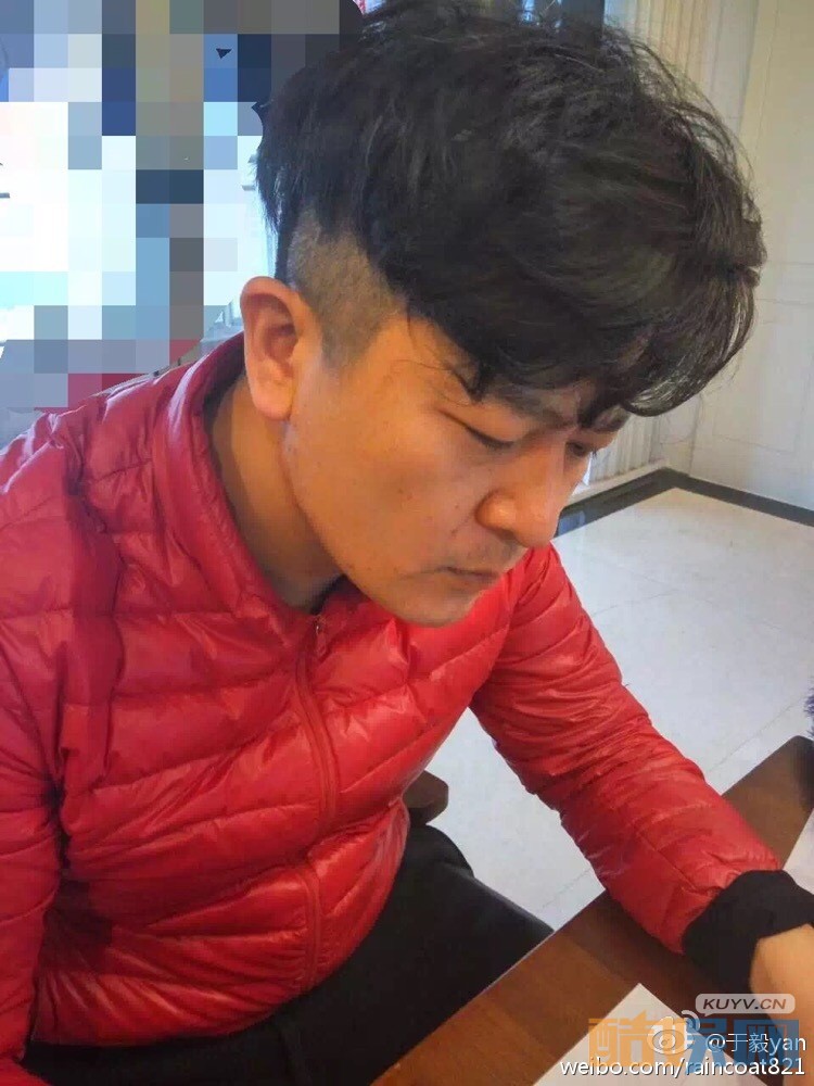 于毅生活照写真
