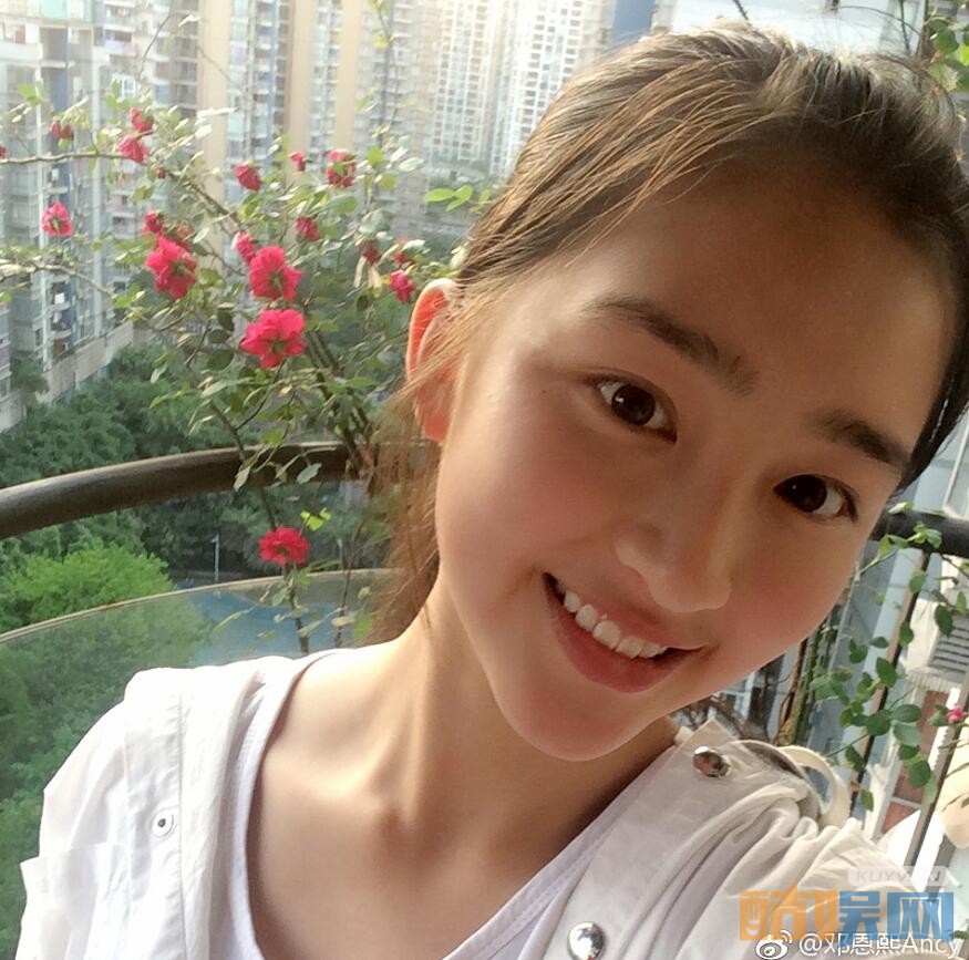 我们的少年时代邢珊珊是谁扮演的 邢珊珊扮演者邓恩熙个人资料、图片欣赏
