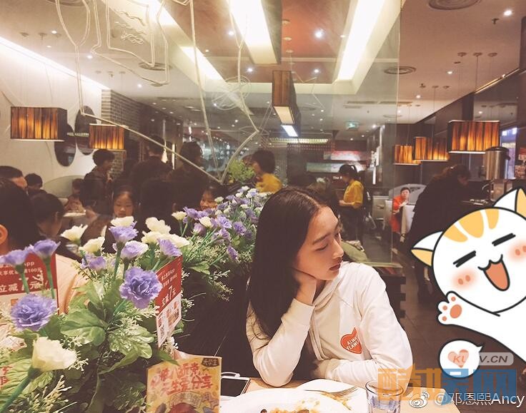 我们的少年时代邢珊珊是谁扮演的 邢珊珊扮演者邓恩熙个人资料、图片欣赏