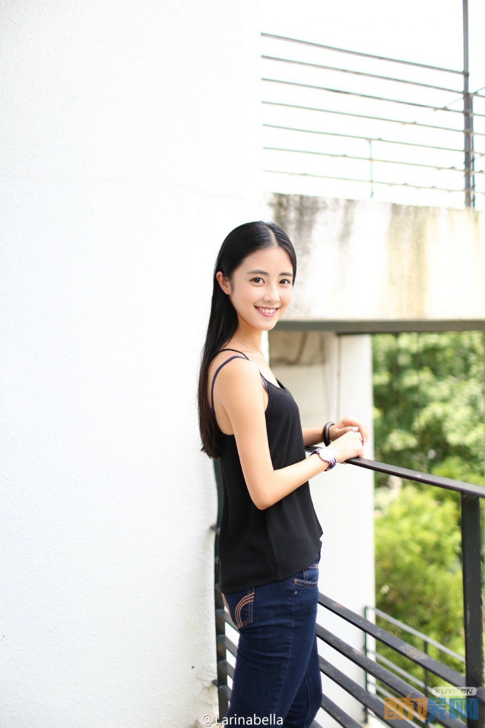 章乐韵俏丽写真