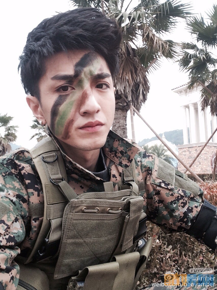 金瀚和赵丽颖饰什么关系，金瀚家庭背景大揭秘，赵丽颖为什么要力捧金瀚