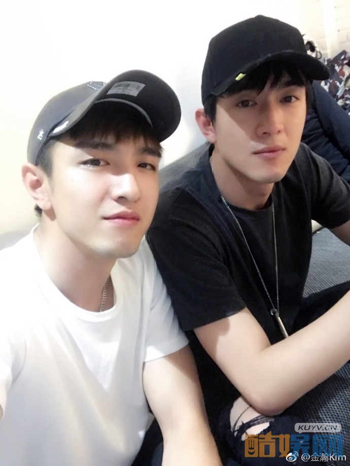 金瀚和赵丽颖饰什么关系，金瀚家庭背景大揭秘，赵丽颖为什么要力捧金瀚