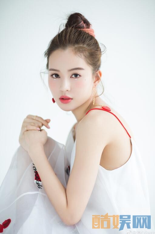 大话西游之爱你一万年青霞是谁扮演的？青霞扮演者温心个人资料、图片赏析