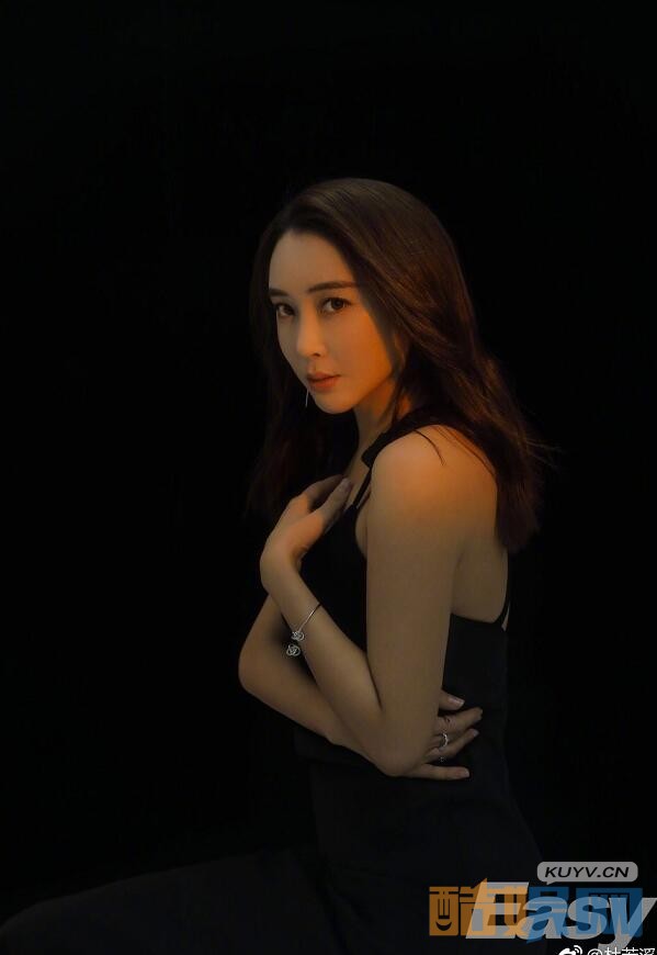 大话西游之爱你一万年春三十娘是谁扮演的？春三十娘扮演者杜若溪个人资料、图片赏析
