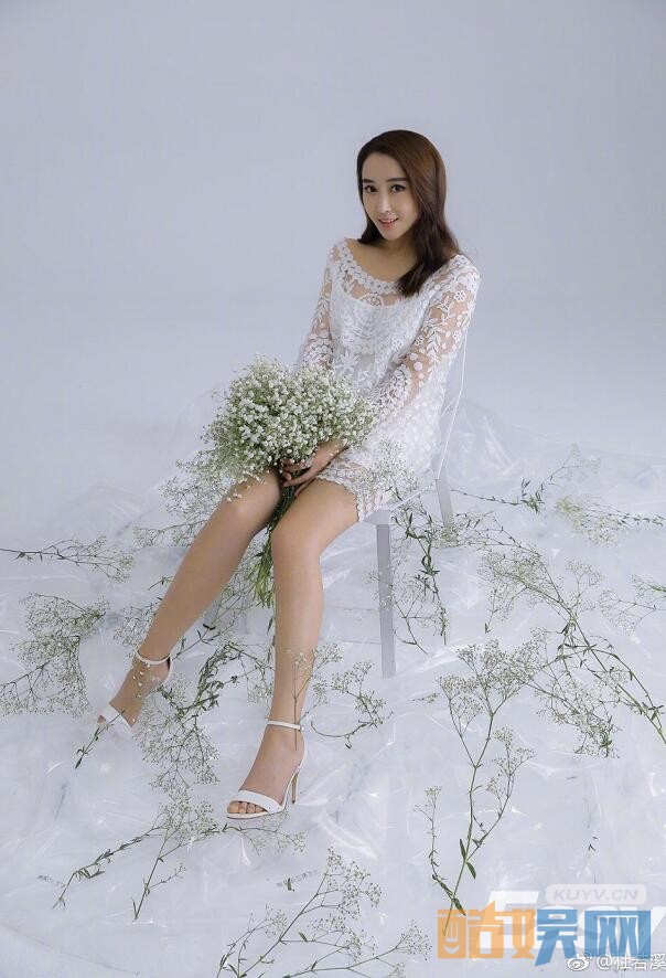 大话西游之爱你一万年春三十娘是谁扮演的？春三十娘扮演者杜若溪个人资料、图片赏析