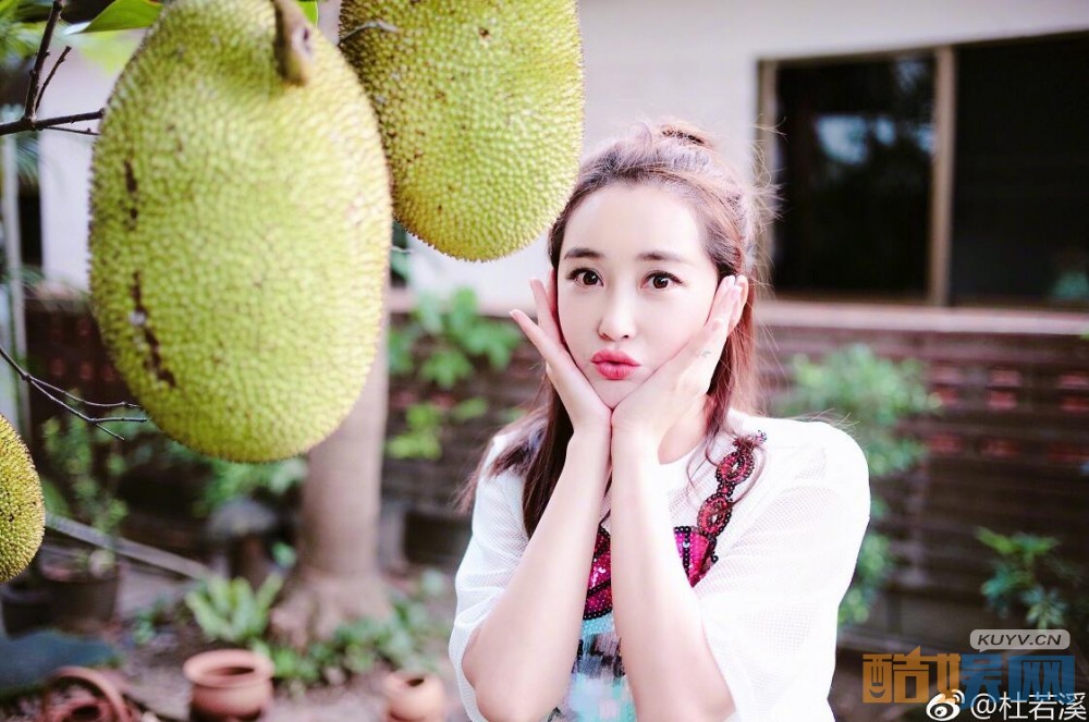 大话西游之爱你一万年春三十娘是谁扮演的？春三十娘扮演者杜若溪个人资料、图片赏析