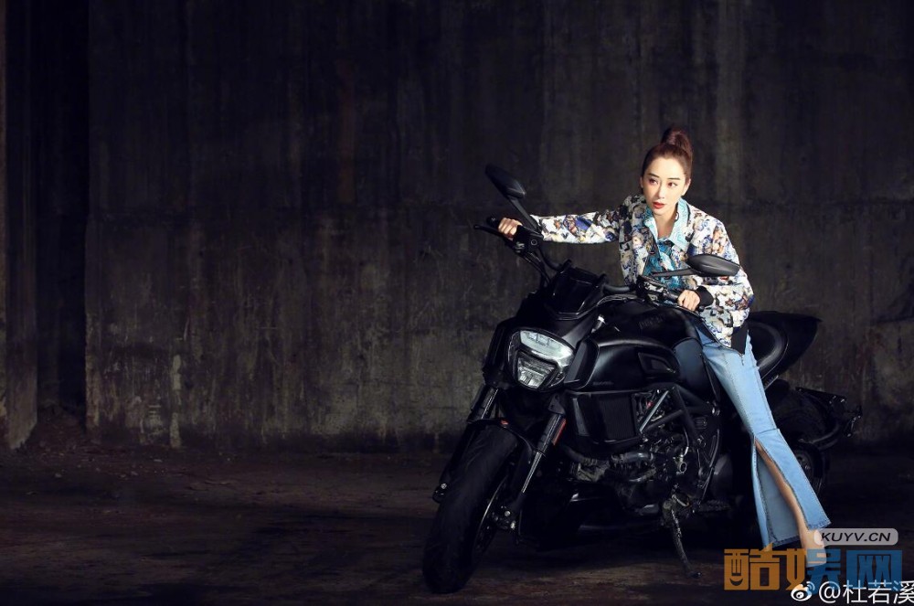 大话西游之爱你一万年春三十娘是谁扮演的？春三十娘扮演者杜若溪个人资料、图片赏析