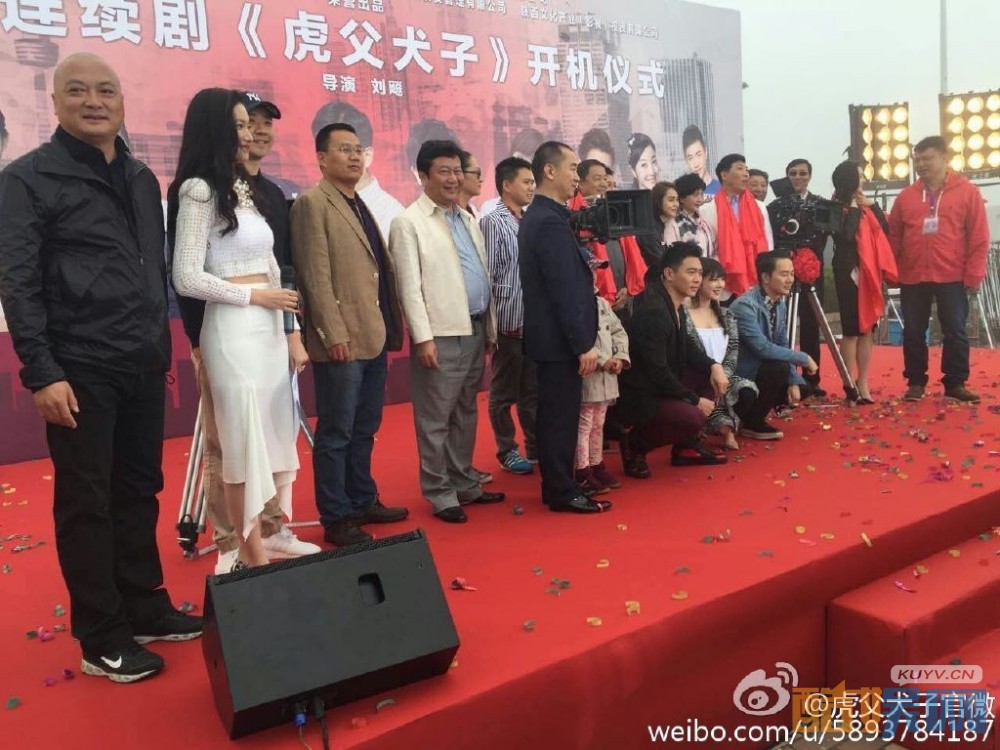 虎父犬子片场照