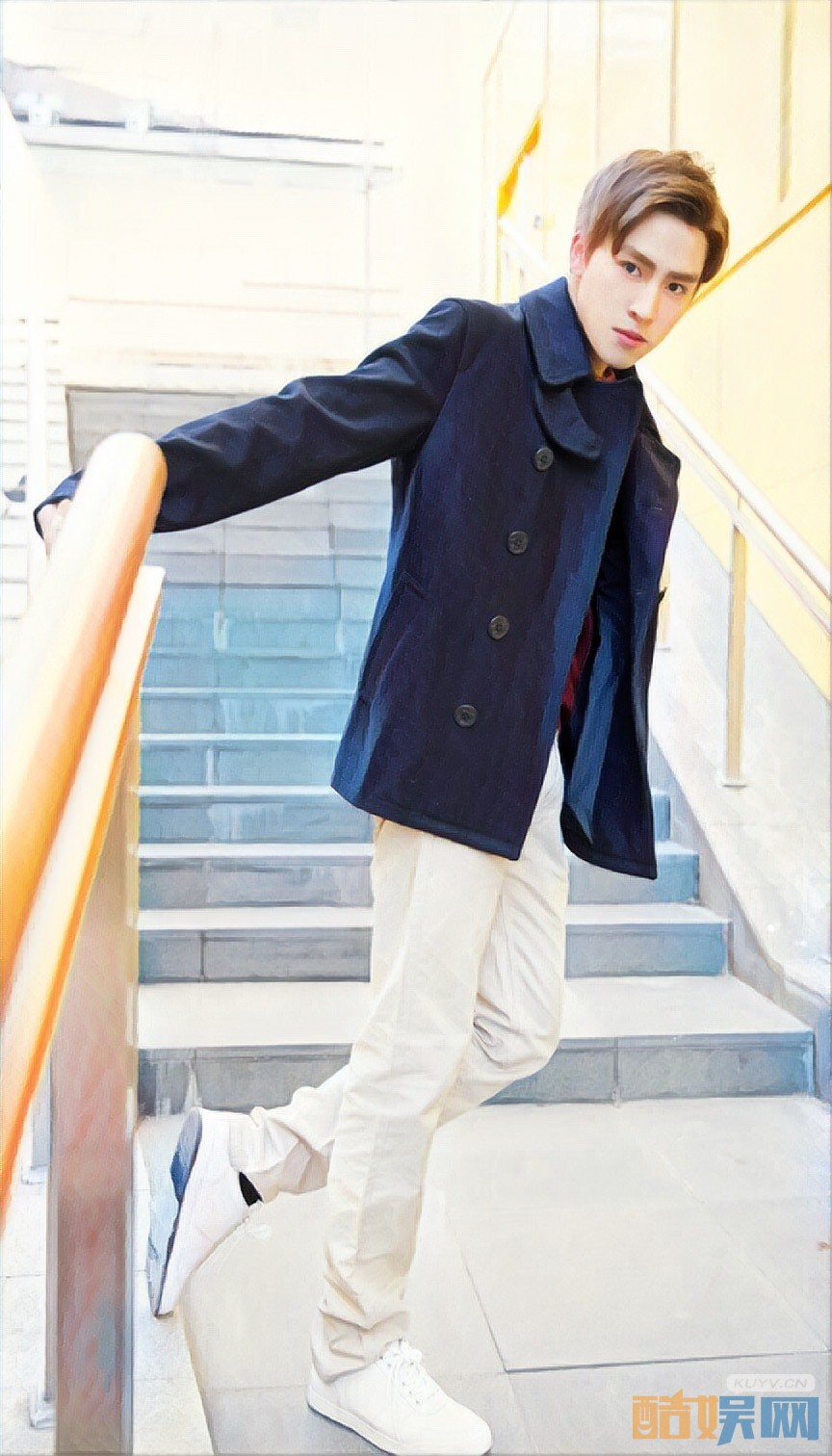 宫政时尚街拍写真