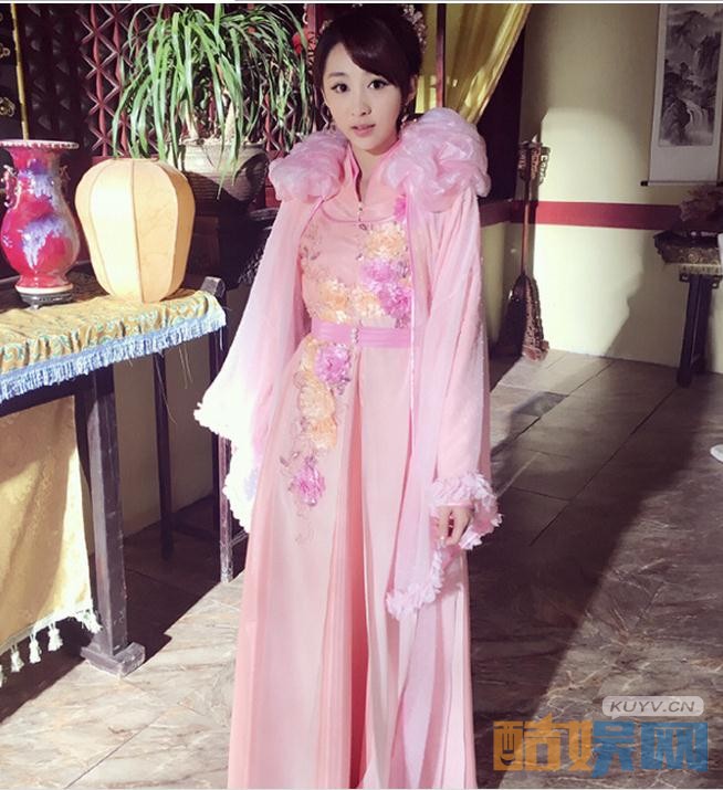 宋欣佳怡《降龙伏虎小济公》剧照写真