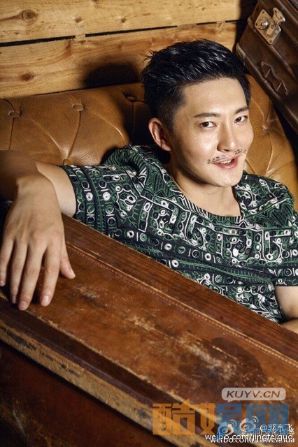 郭京飞逗比写真