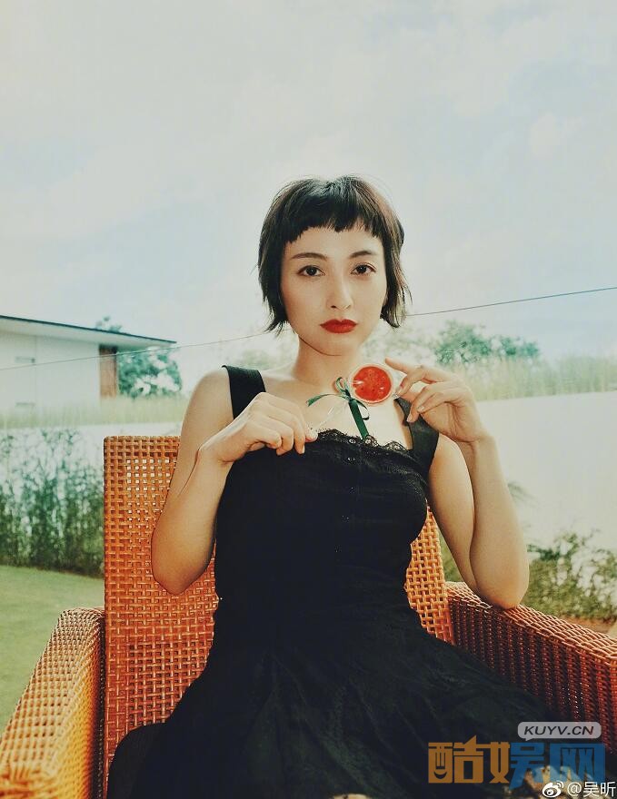 吴昕文艺照片