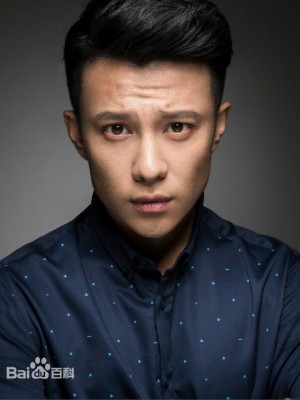 杨彤