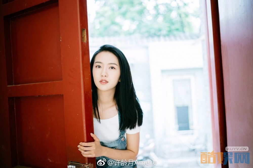 电视剧《左耳》蒋皎是谁扮演的？蒋皎扮演者许龄月个人资料、图片写真赏析