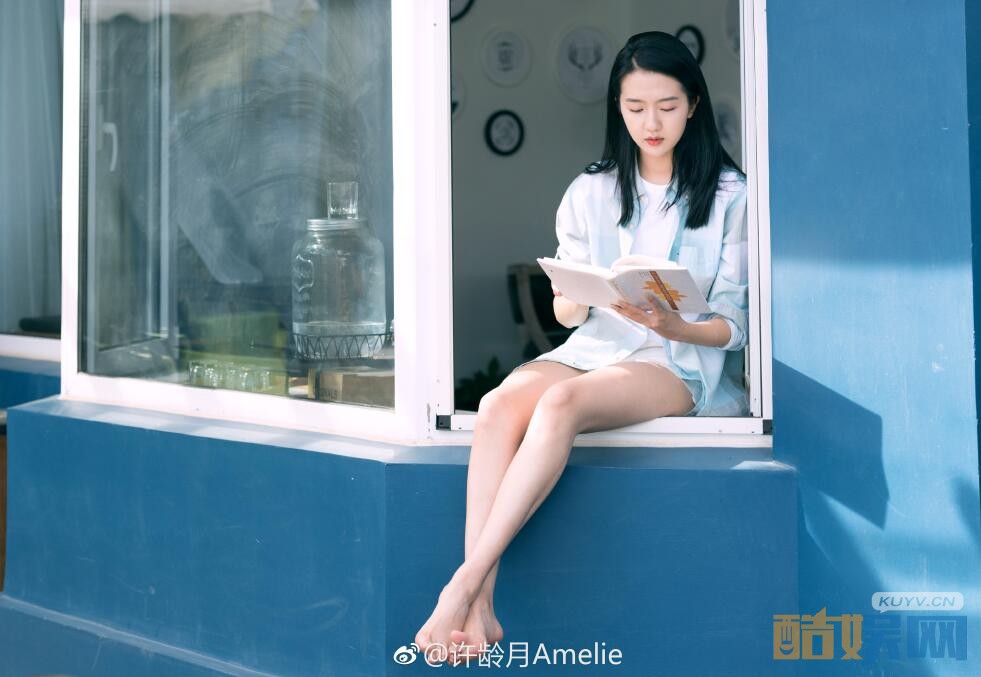 电视剧《左耳》蒋皎是谁扮演的？蒋皎扮演者许龄月个人资料、图片写真赏析