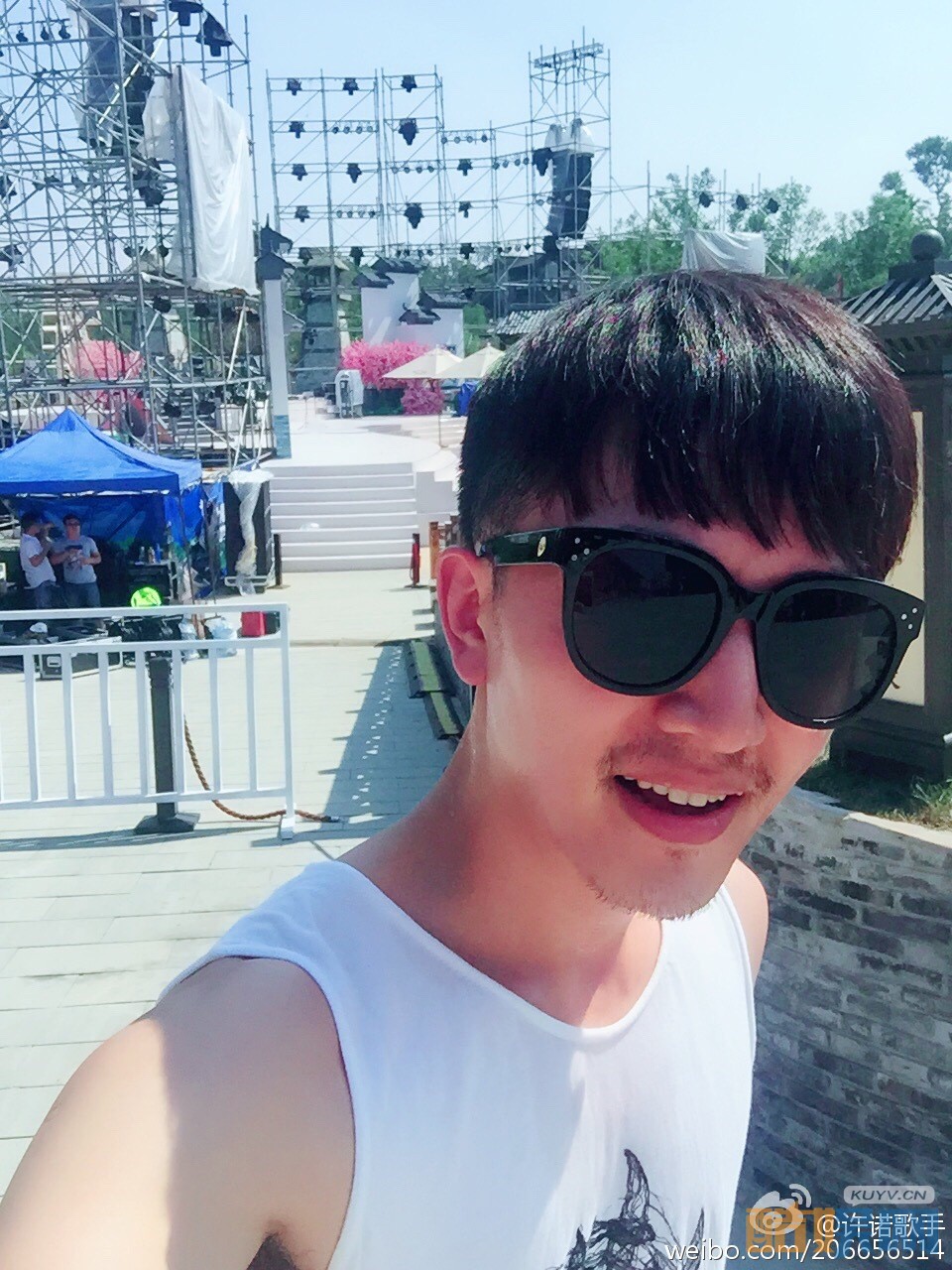 那年花开月正圆中吴家三少爷是谁演的？那年花开月正圆中吴家三少爷扮演者许诺个人资料、写真、生活照欣赏
