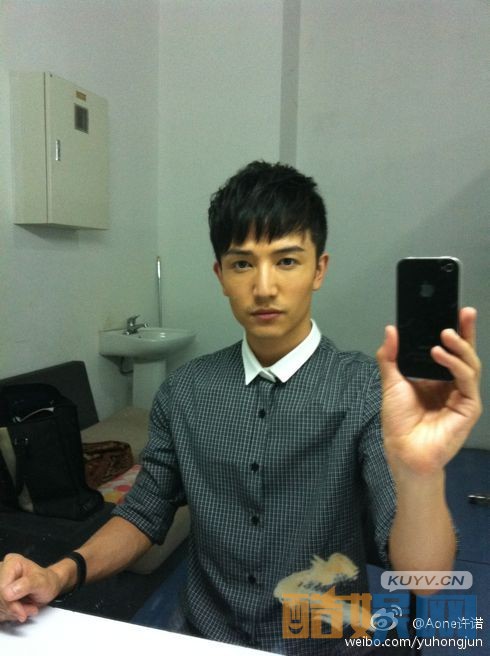 那年花开月正圆中吴家三少爷是谁演的？那年花开月正圆中吴家三少爷扮演者许诺个人资料、写真、生活照欣赏