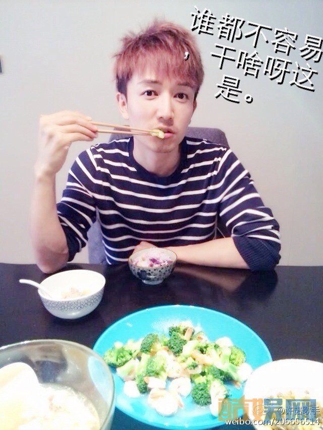 那年花开月正圆中吴家三少爷是谁演的？那年花开月正圆中吴家三少爷扮演者许诺个人资料、写真、生活照欣赏