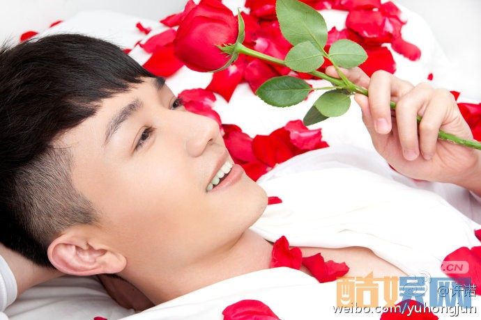 那年花开月正圆中吴家三少爷是谁演的？那年花开月正圆中吴家三少爷扮演者许诺个人资料、写真、生活照欣赏