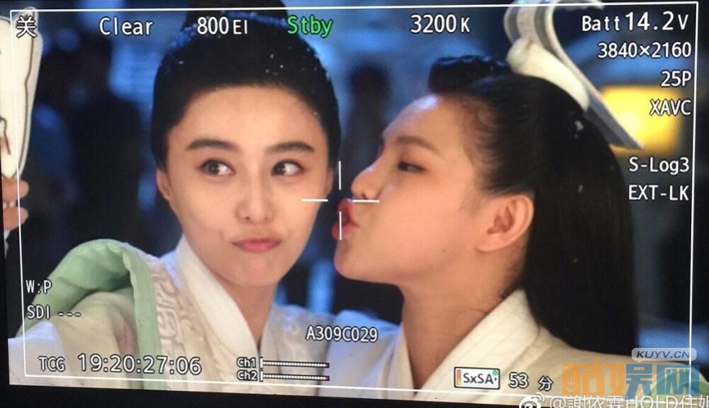 《赢天下》谢依霖戏份杀青 微博晒搞怪照片庆贺