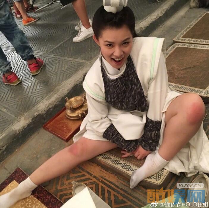 《赢天下》谢依霖戏份杀青 微博晒搞怪照片庆贺