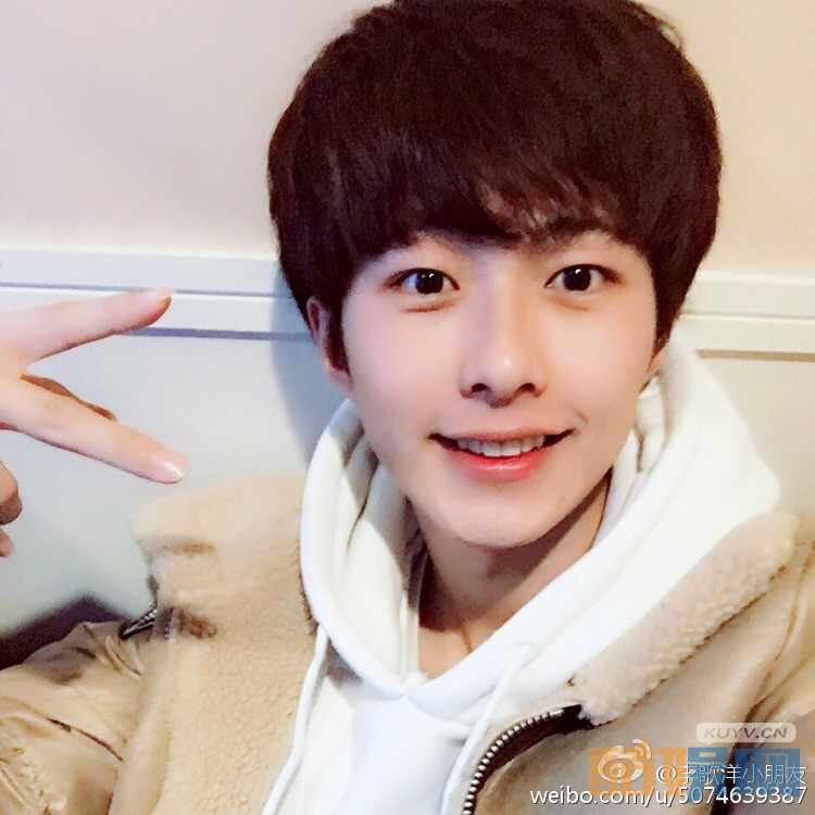 李歌洋生活照写真