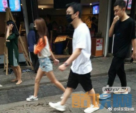 电视剧《左耳》未播 李珥扮演者米咪搭上王思聪先火了