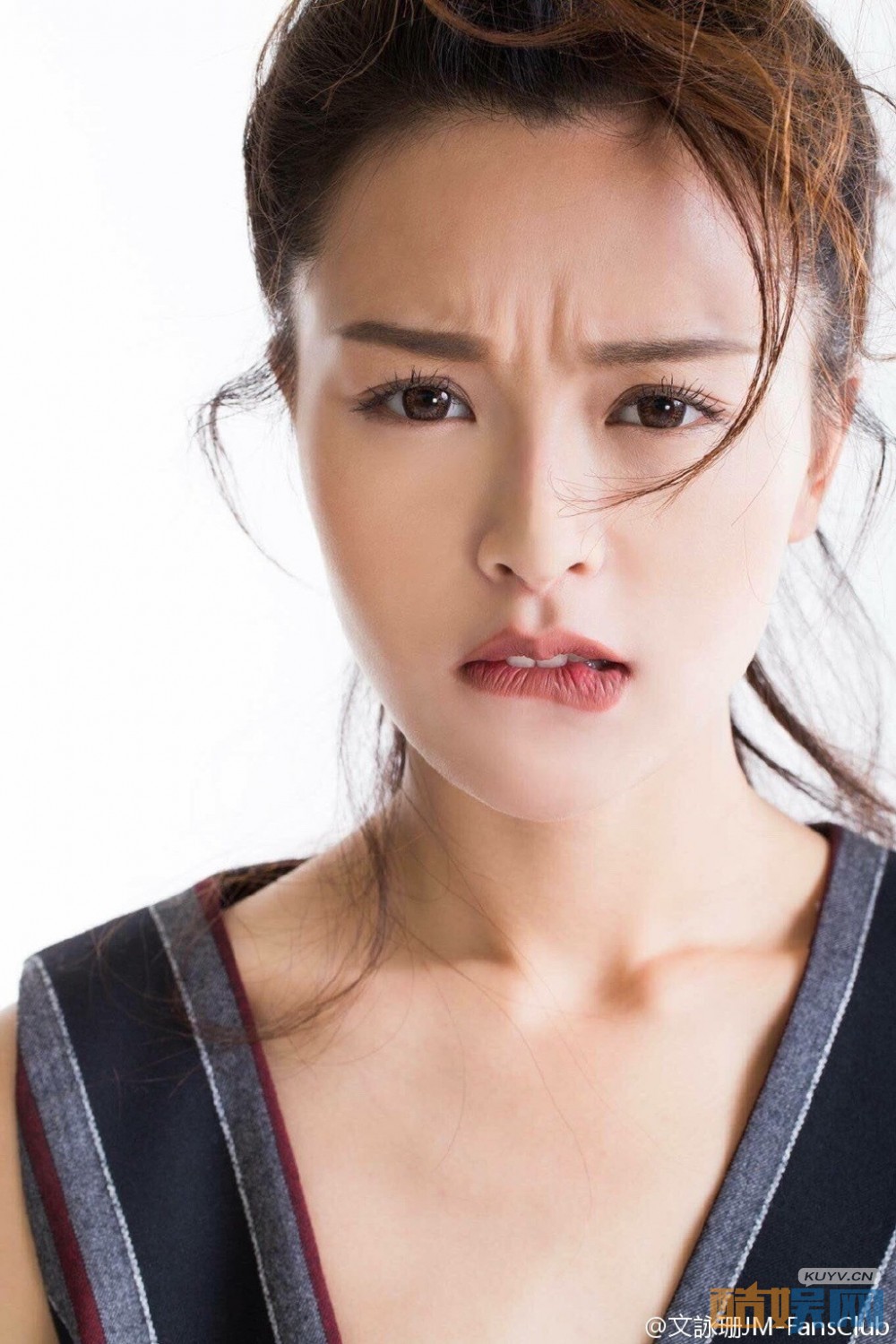 文咏珊可爱自拍写真