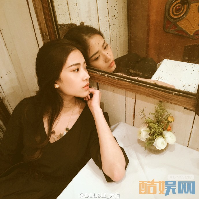 刘美彤文艺写真