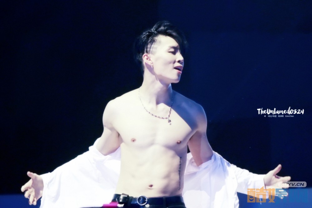 陈泽希肌肉大片