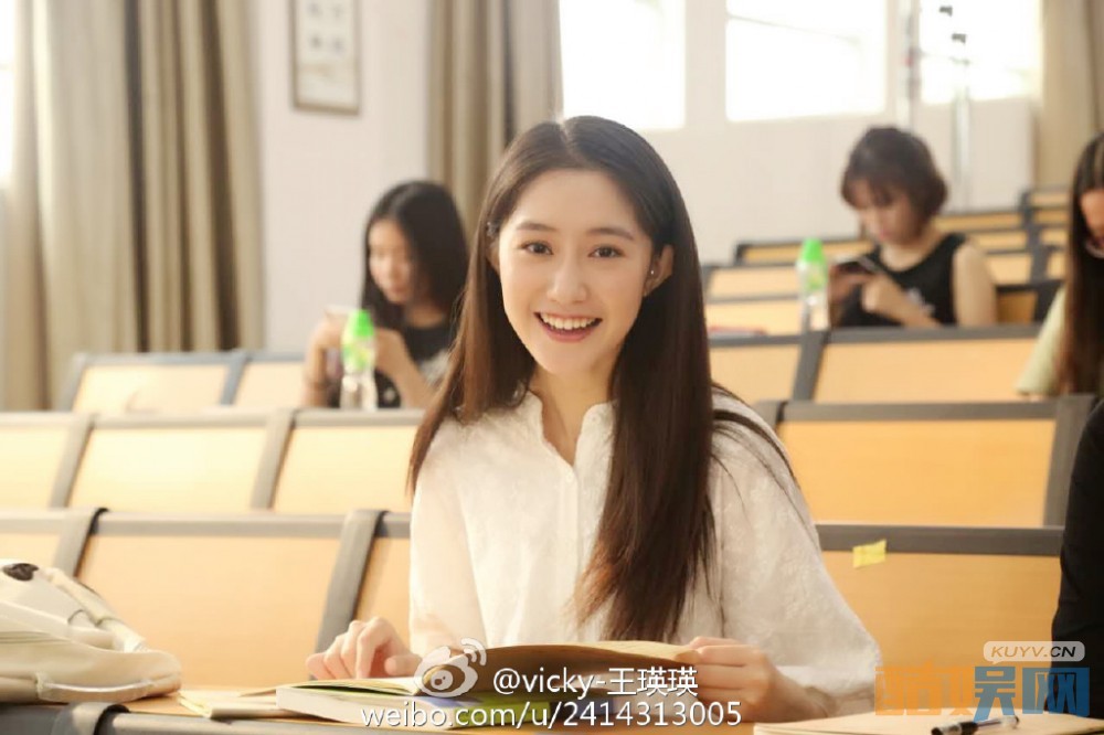 王瑛瑛校园写真