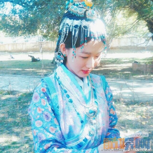 谢林彤生活照写真