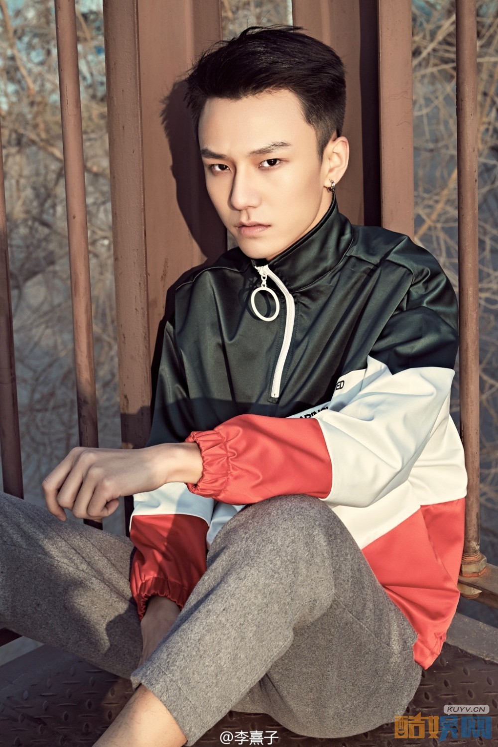 李熹子帅气写真