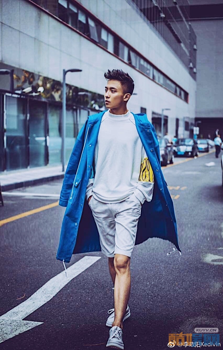 李政阳生活照写真