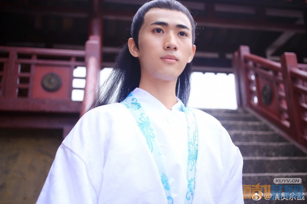 余戬古装剧照写真