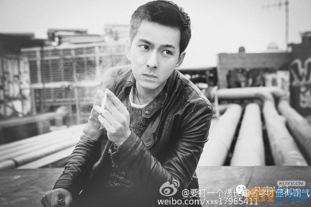向皓黑白写真