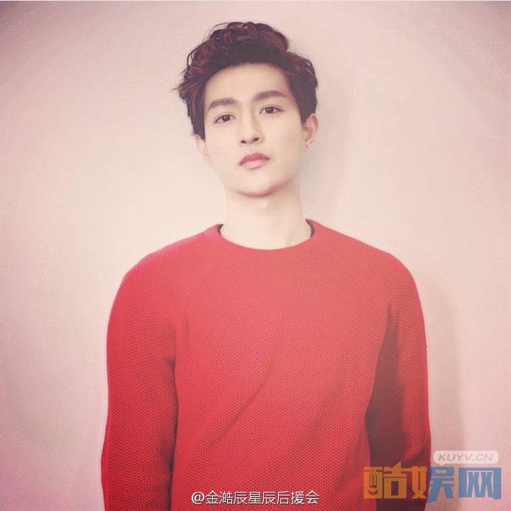 金澔辰帅气写真