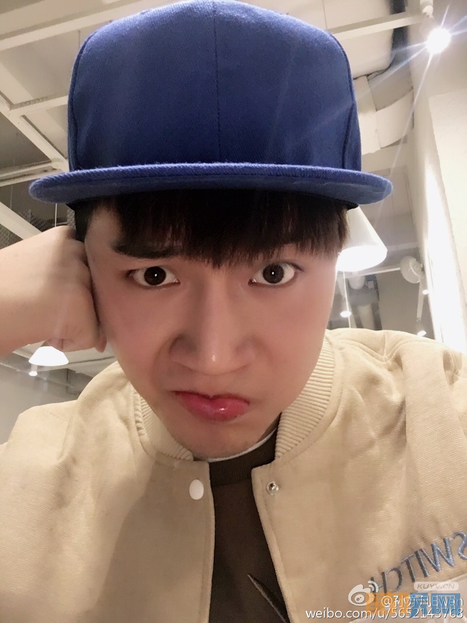 孙亦凡搞笑自拍写真