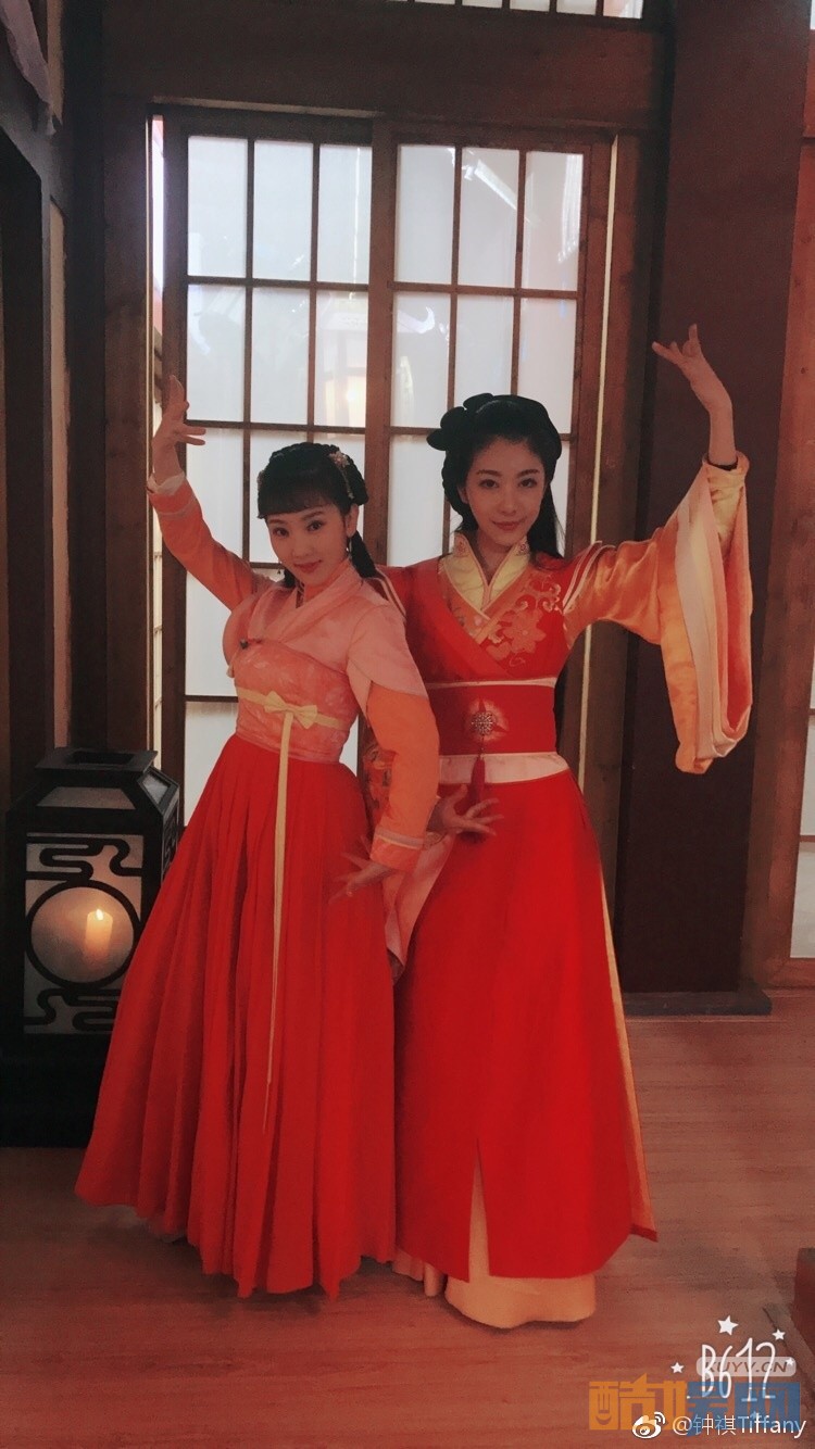 钟祺片场照写真