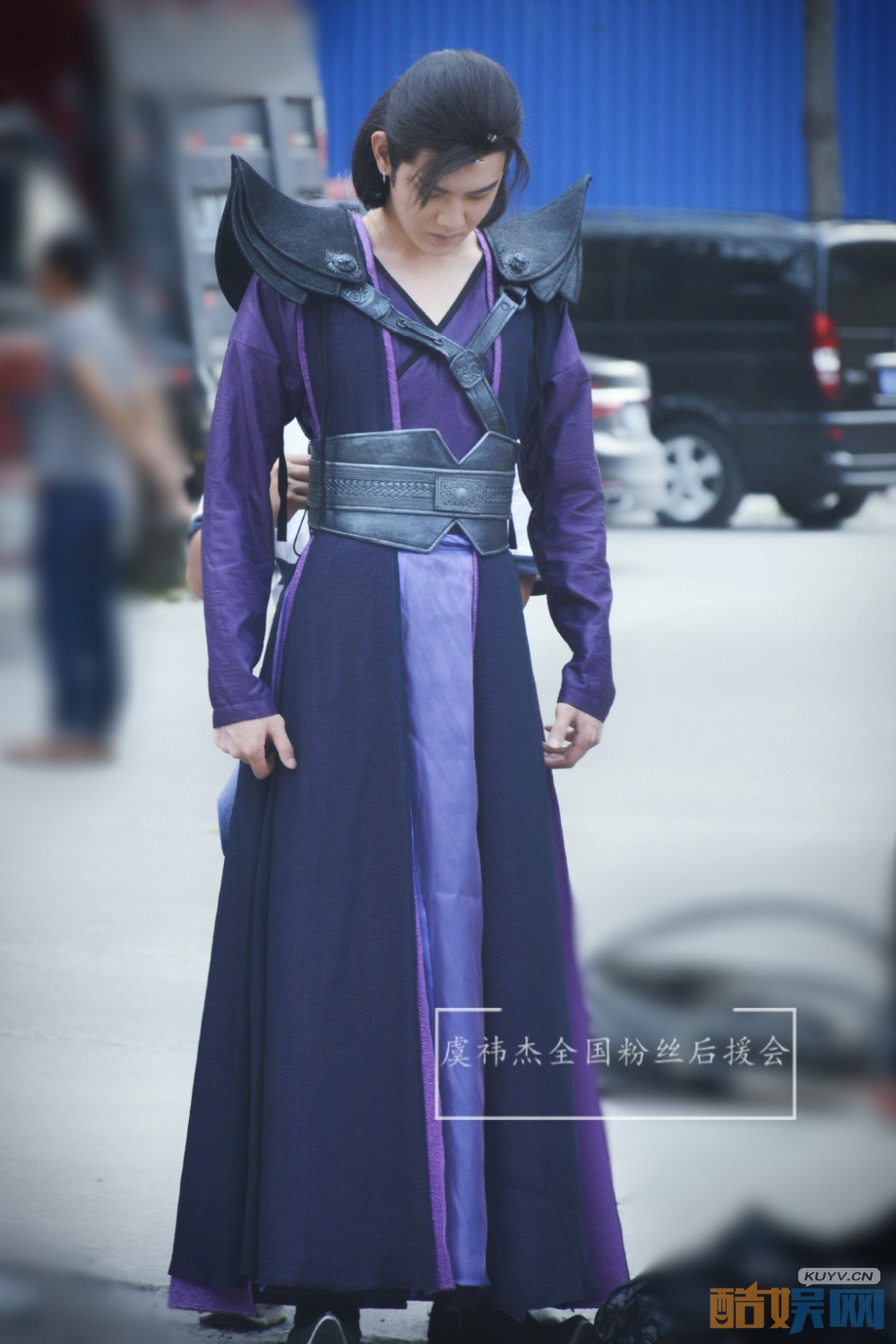 虞祎杰片场照写真