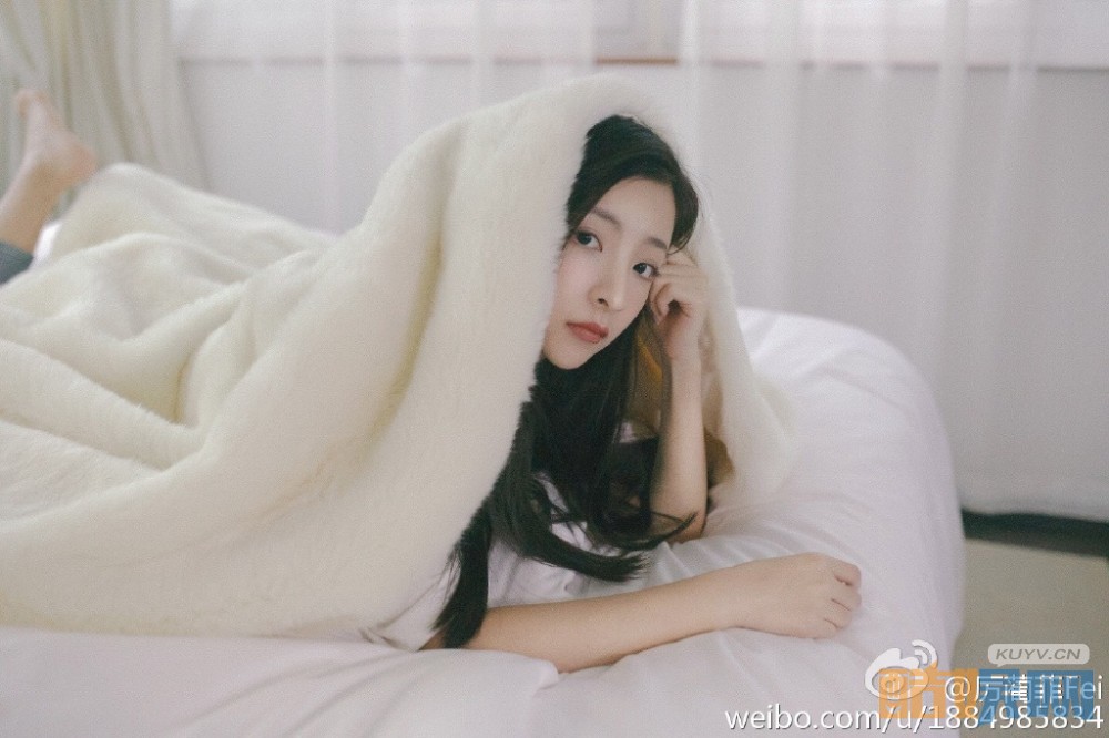 厉蔺菲俏丽写真