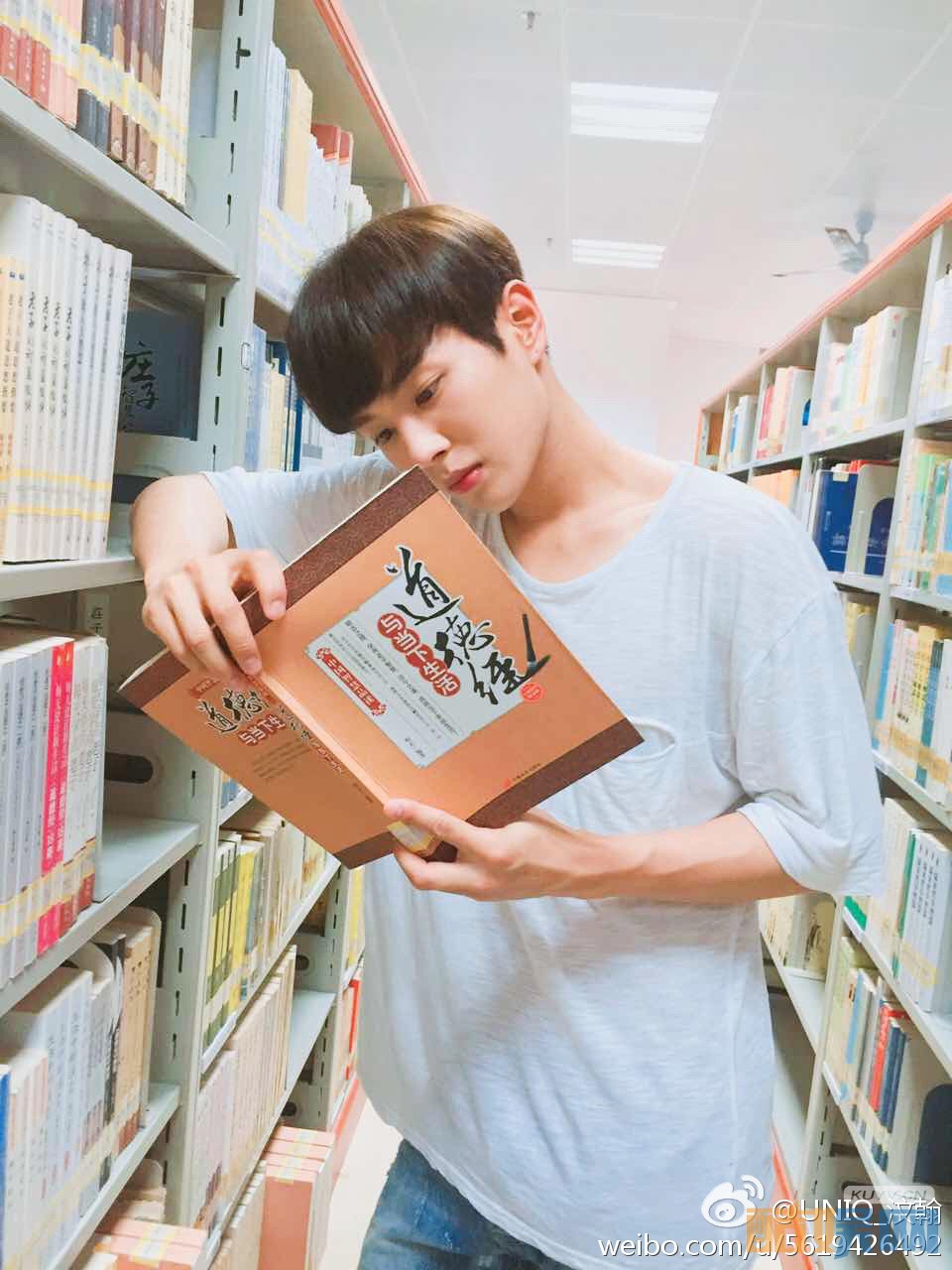 李汶翰少年写真