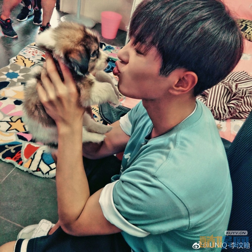 李汶翰生活照写真