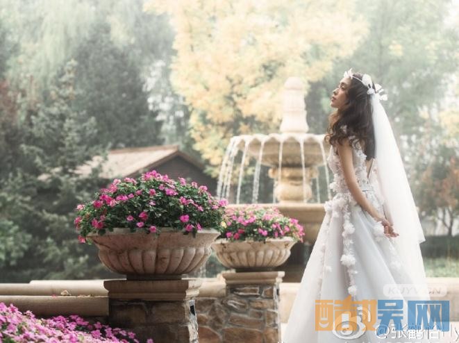 张鹤怡女神写真