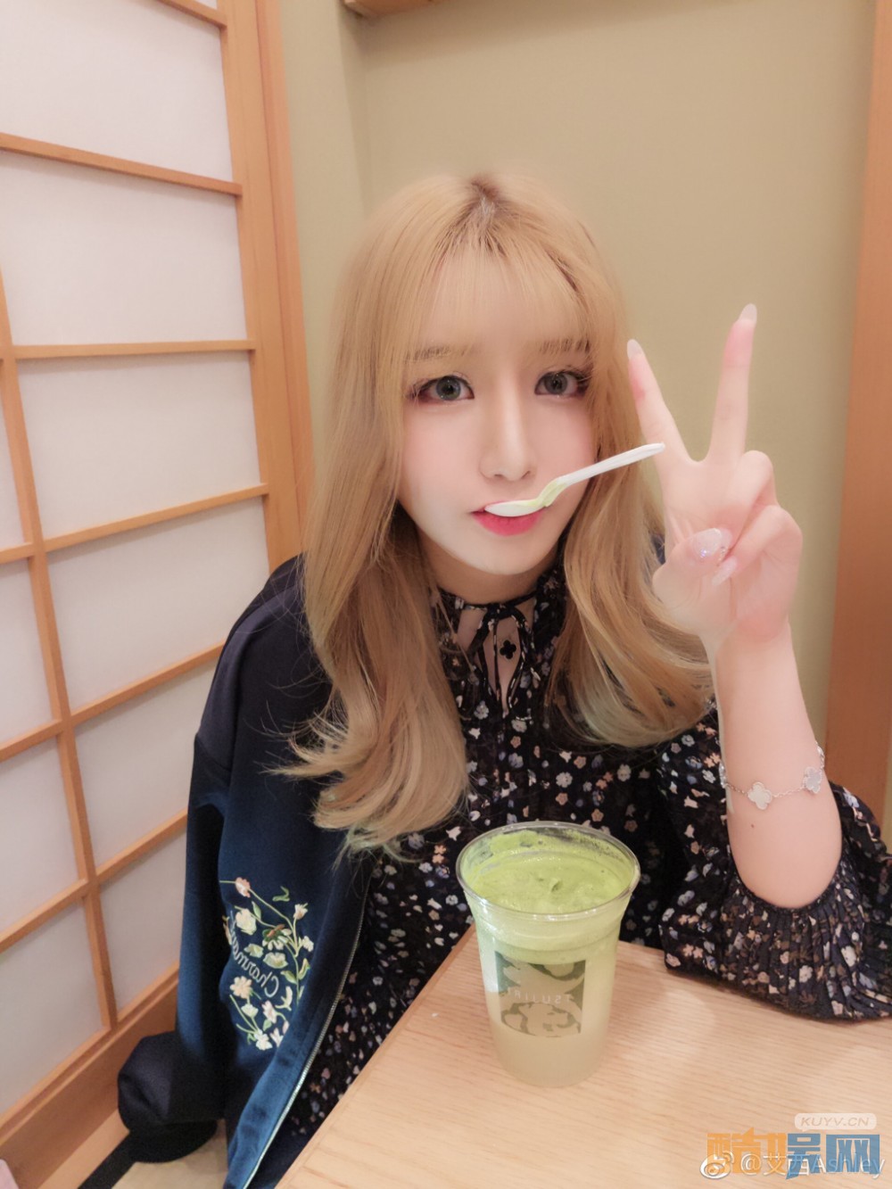 艾西生活照写真