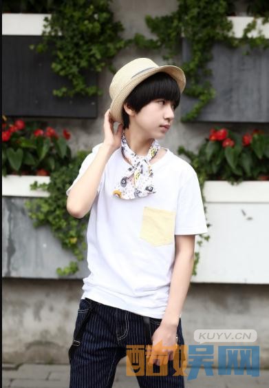 贺峻霖个人资料贺峻霖家庭背景