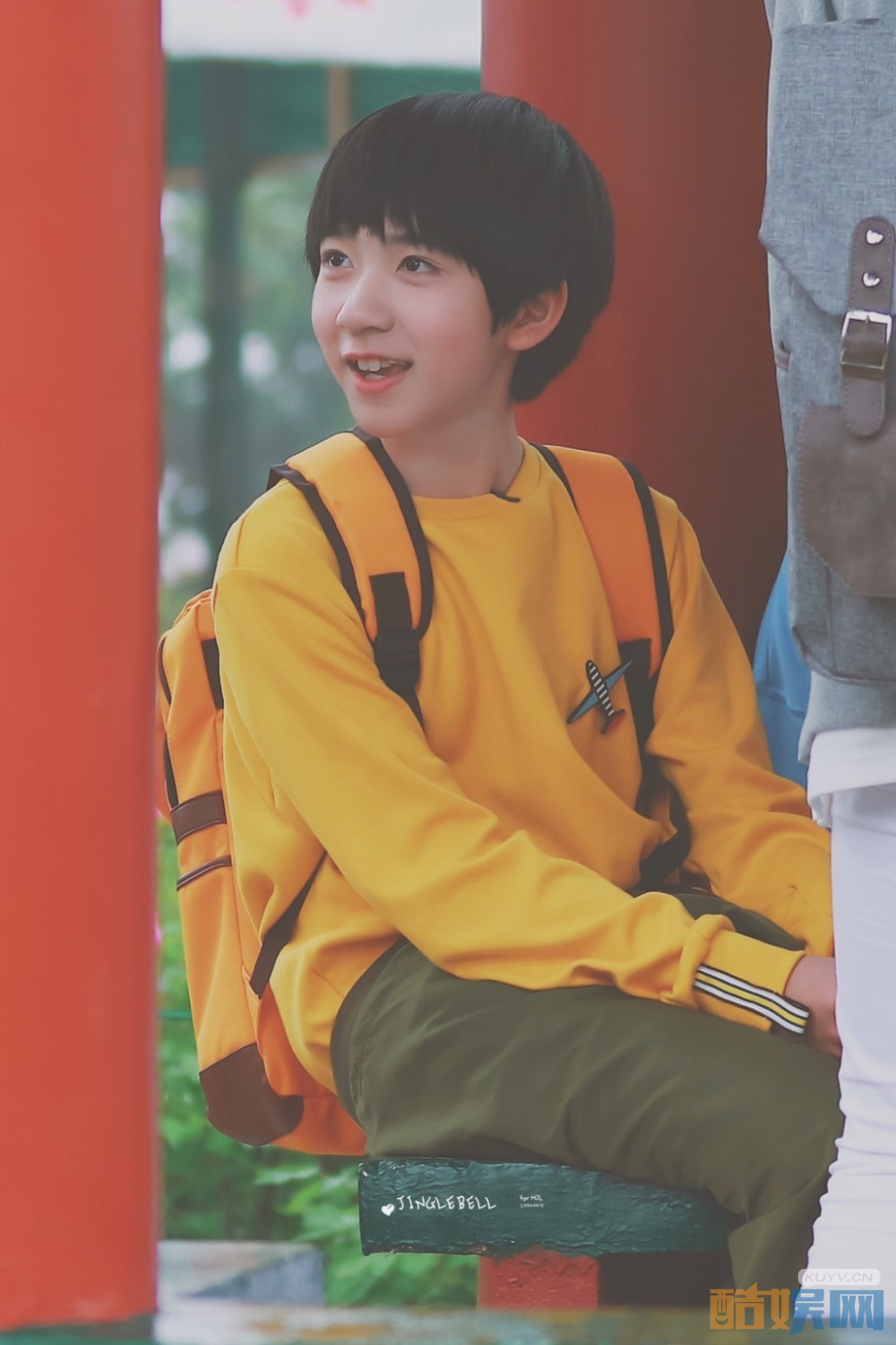 贺峻霖青春写真