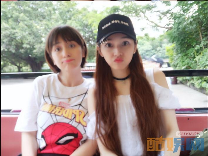 刘一曈好友合照写真