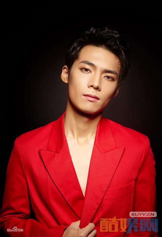 秦勇个人资料简介 秦勇写真照