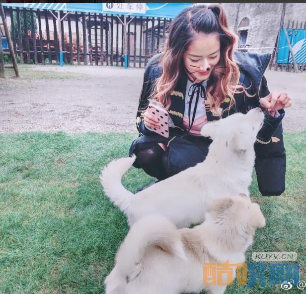 陈盈燕片场照写真